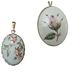 Floral Porcelain Pendant Bundle Bird Signed B.Miller & Botanical Excellent